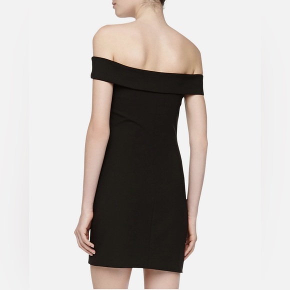 Elizabeth and James Dresses & Skirts - Elizabeth and James Black mini, off-shoulder mini dress. NWT. Chic✨ 10/12